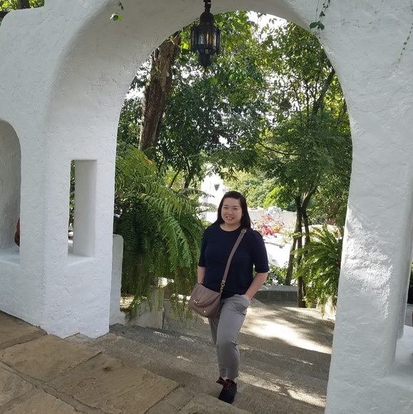 Meet your Posher, Maria Fatima - Picture 2 of 8